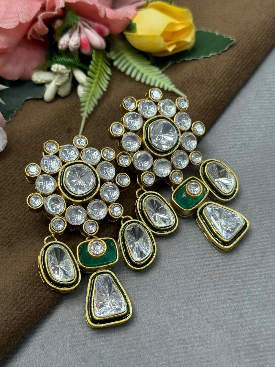 Floral Mosanite Earring in gold