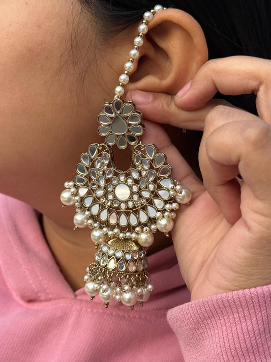 Chahat Chandbalis With Kaanchain Kundan Earring in White Beads