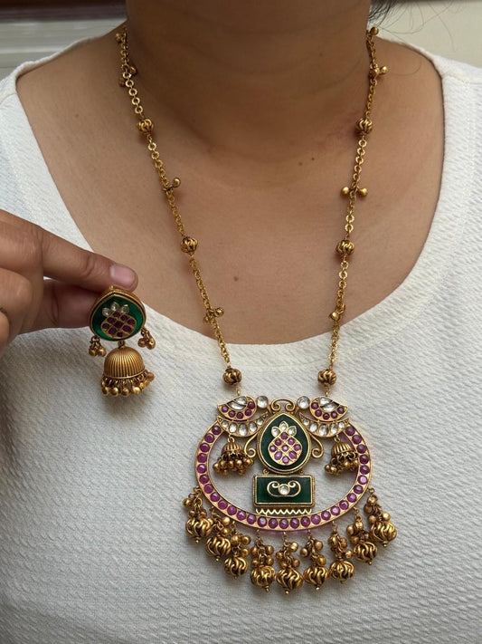 Gold Plated Heritage Pendnet set