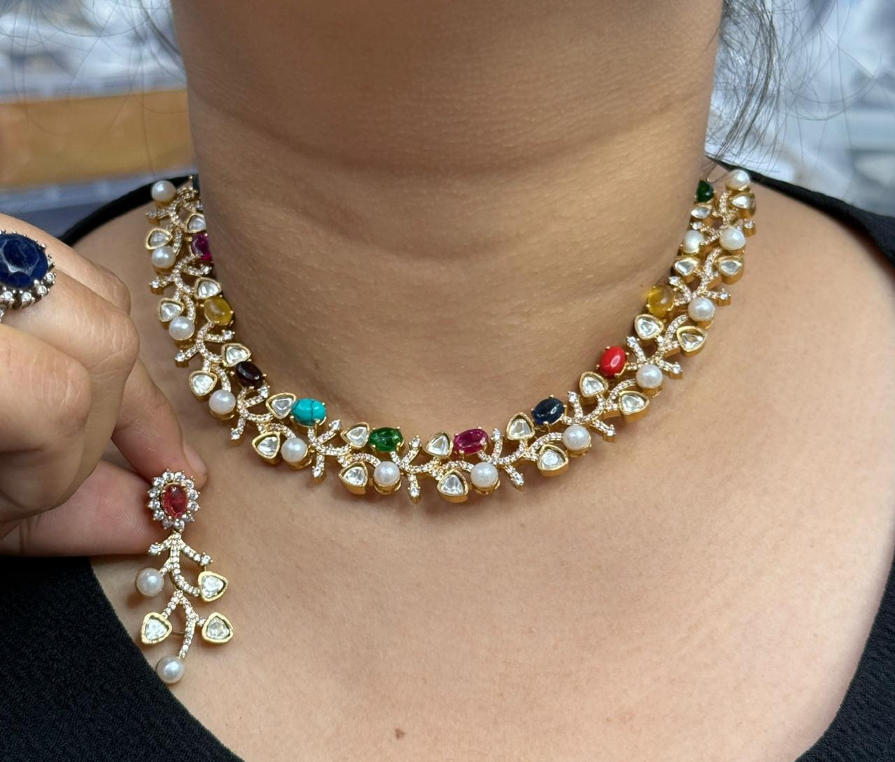 Navratan Kundan Choker