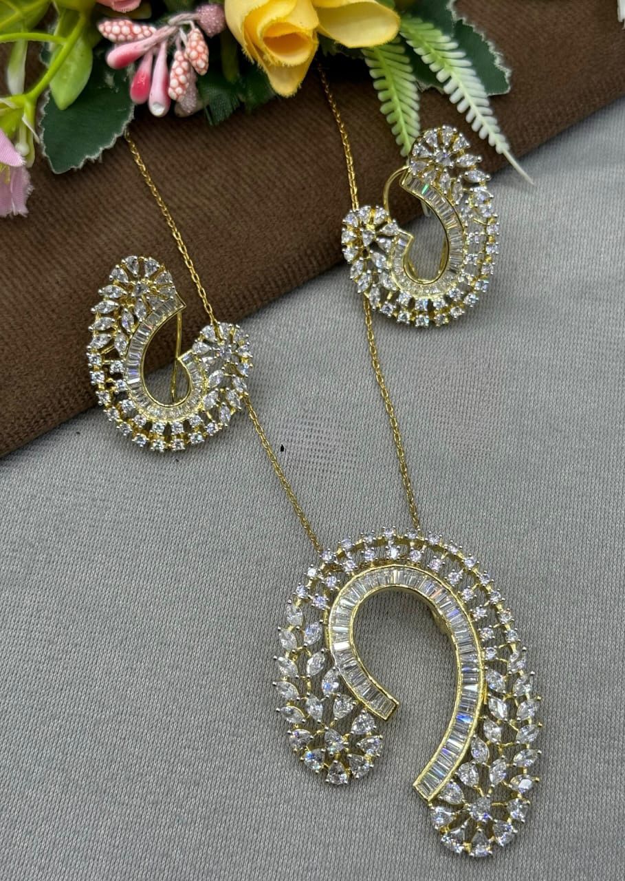 Cz Gold Pendent Set