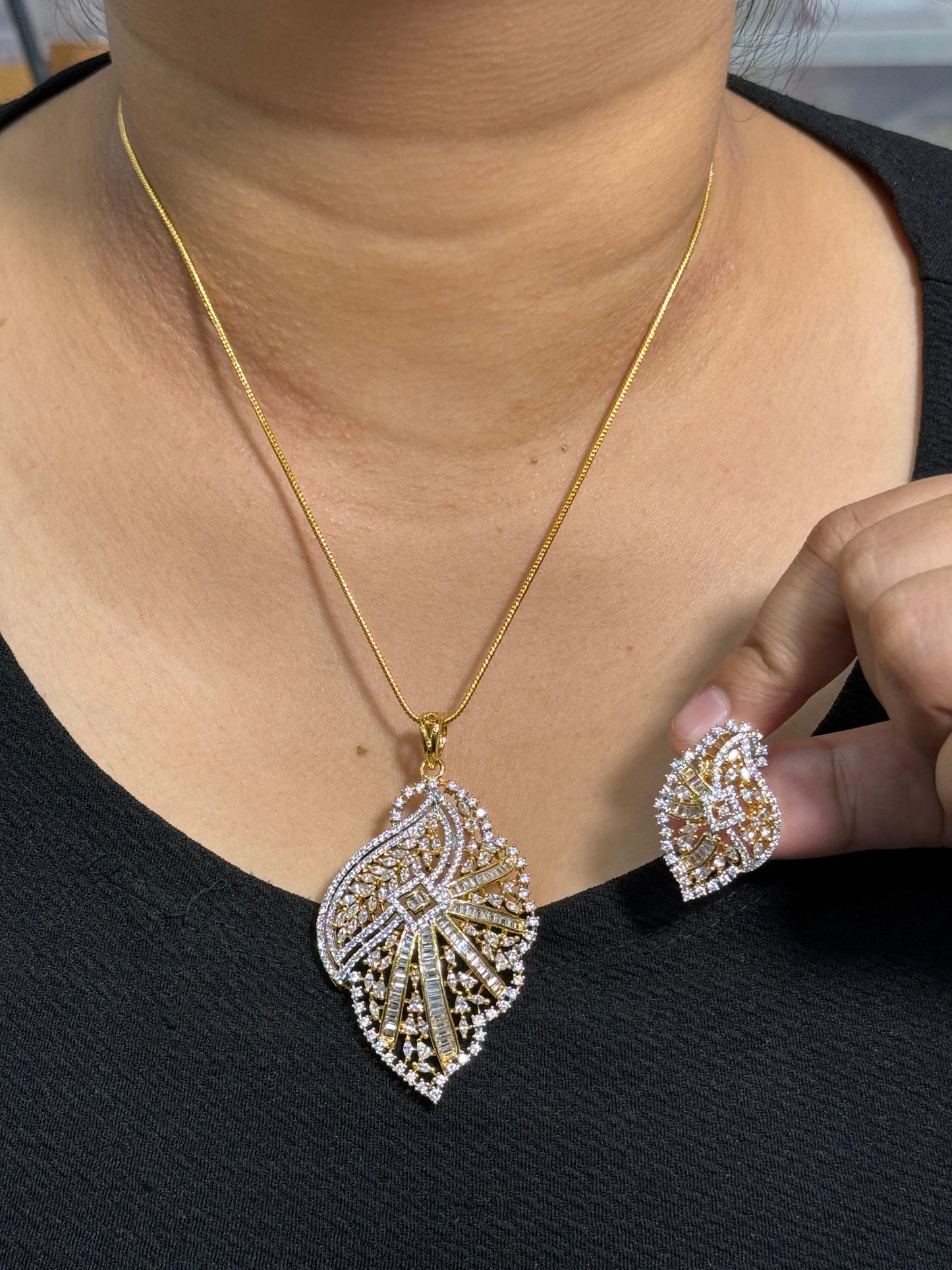Cz Gold Pendent Set