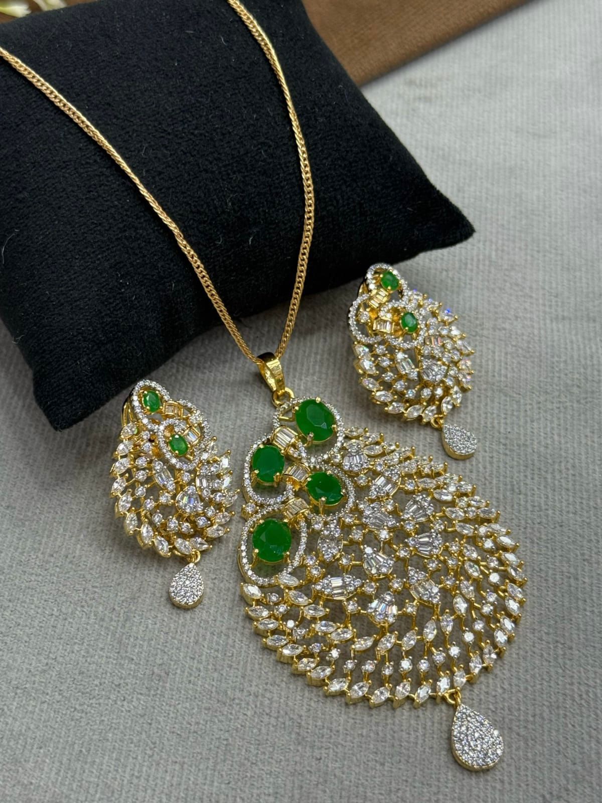 Green CZ Pendant Set