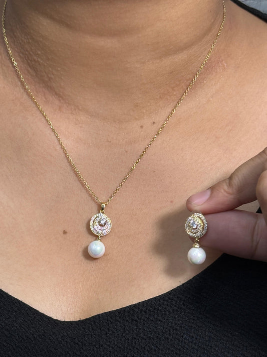 Pearl Pendant Set