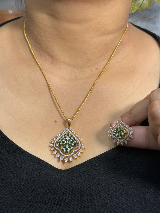 Cz Green Pendent Set