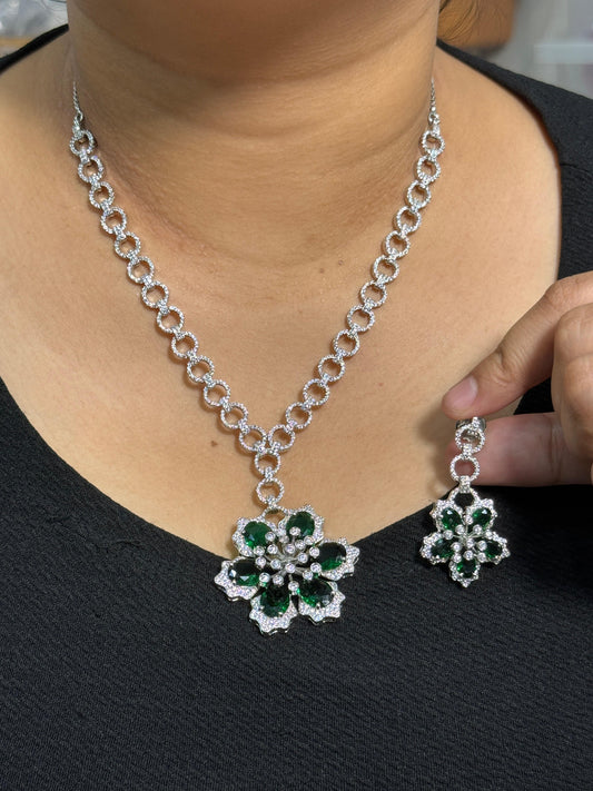 Cz Flower Pendant set