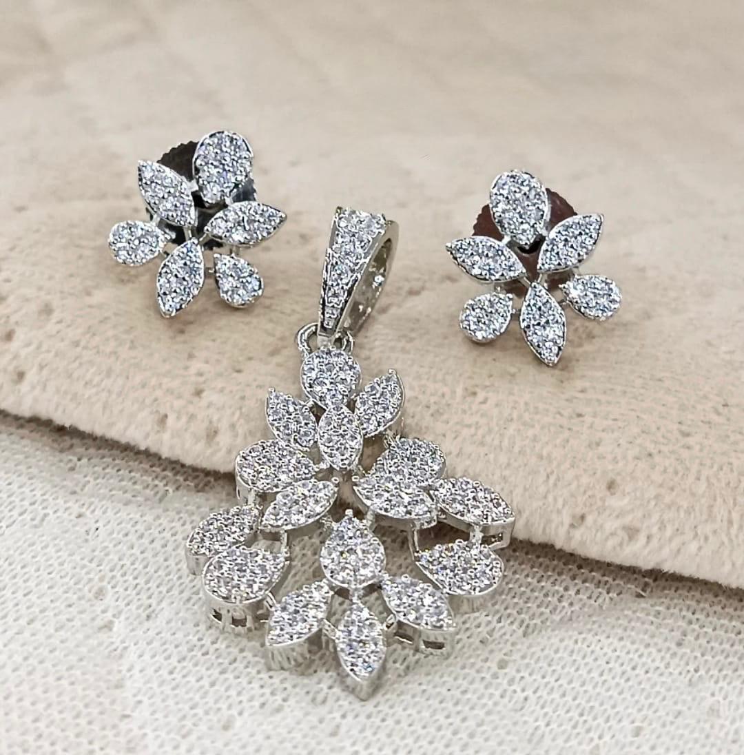 Cz White Pendent set