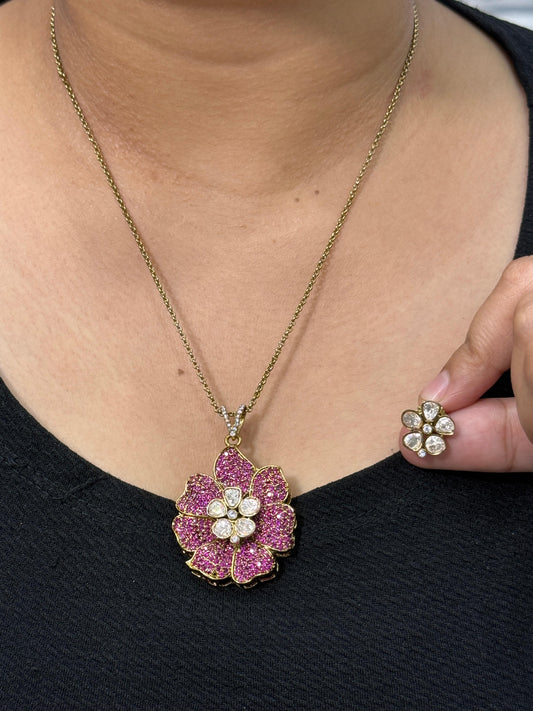 Peeli Polki Invisible Setting Pendant