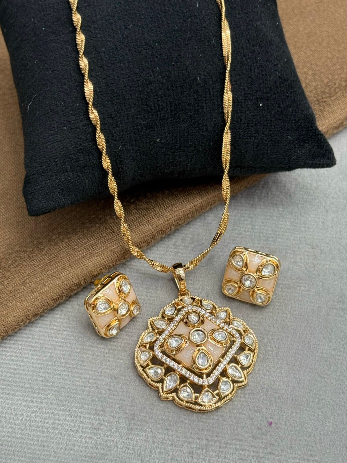 Ivory Meenakari Kundan Pendent set