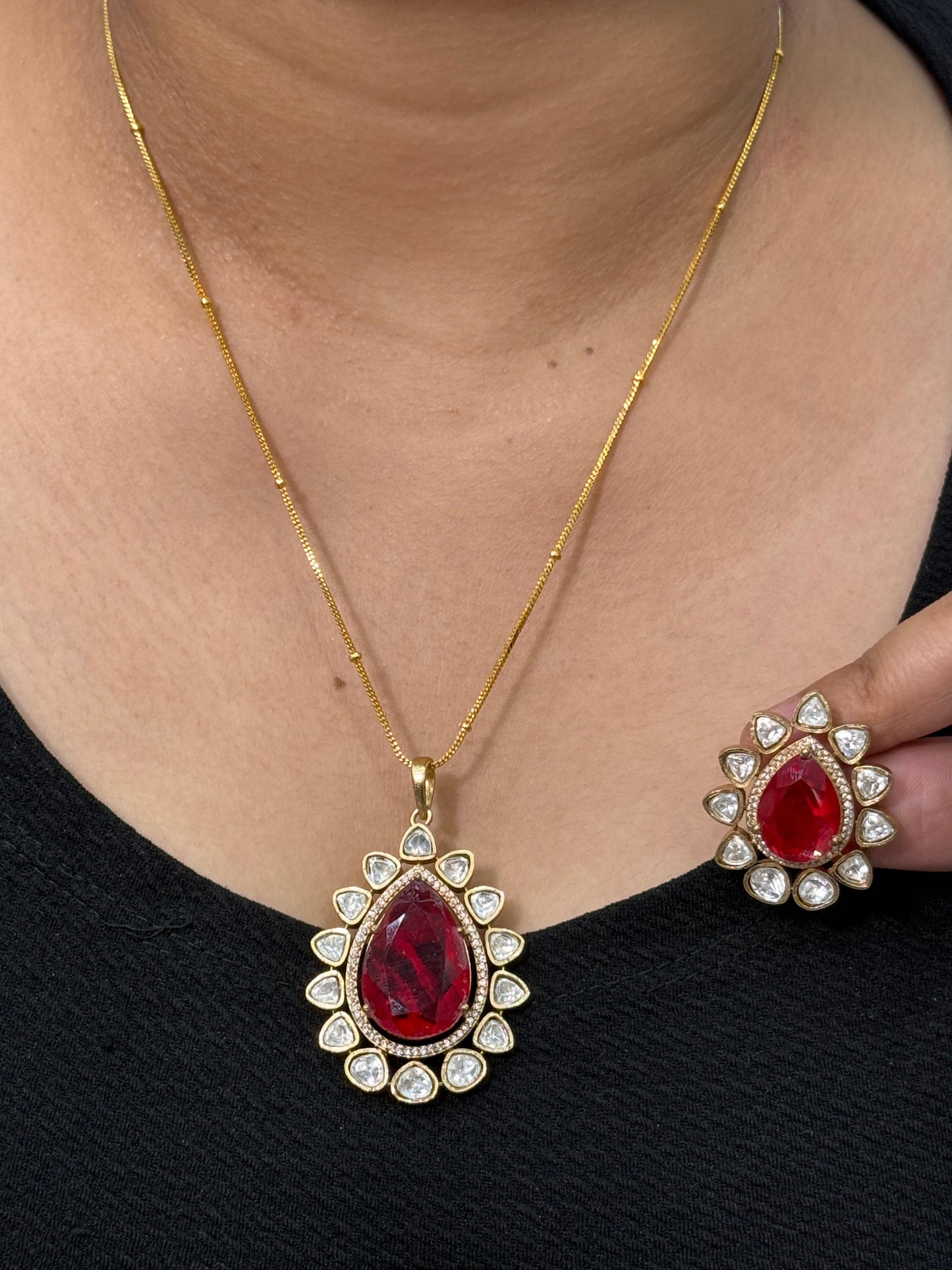 Red Doublet Pendant Set