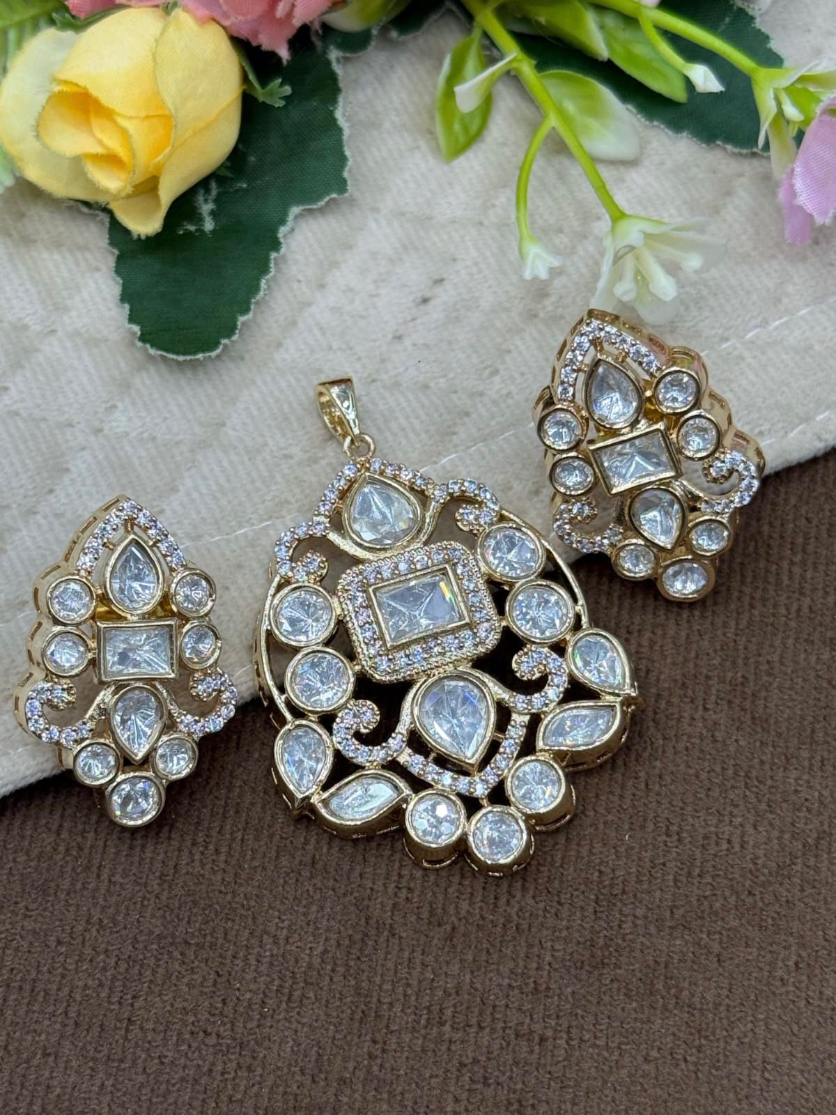 Kundan Pendent Set