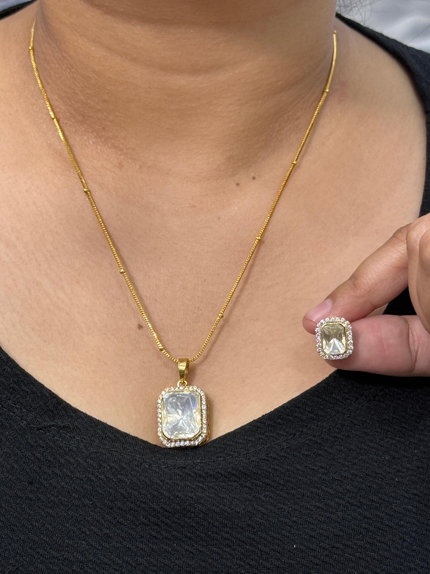 Uncut Polki Pendant Set