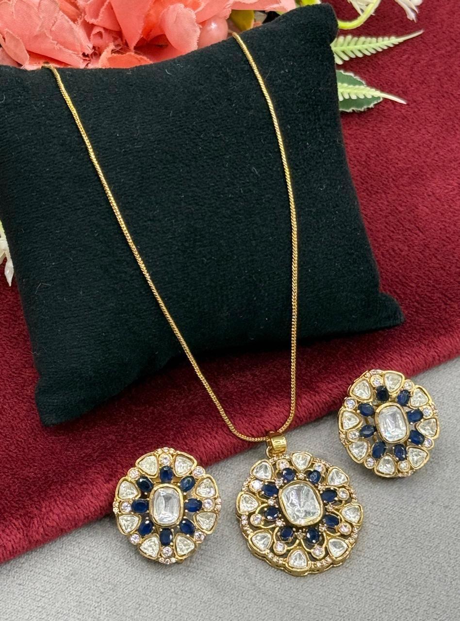Kajal Blue Sunheri Kundan Pendant Set