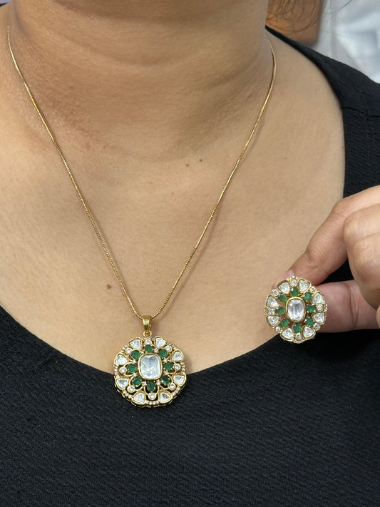 Kajal Green Sunheri Kundan Pendant Set