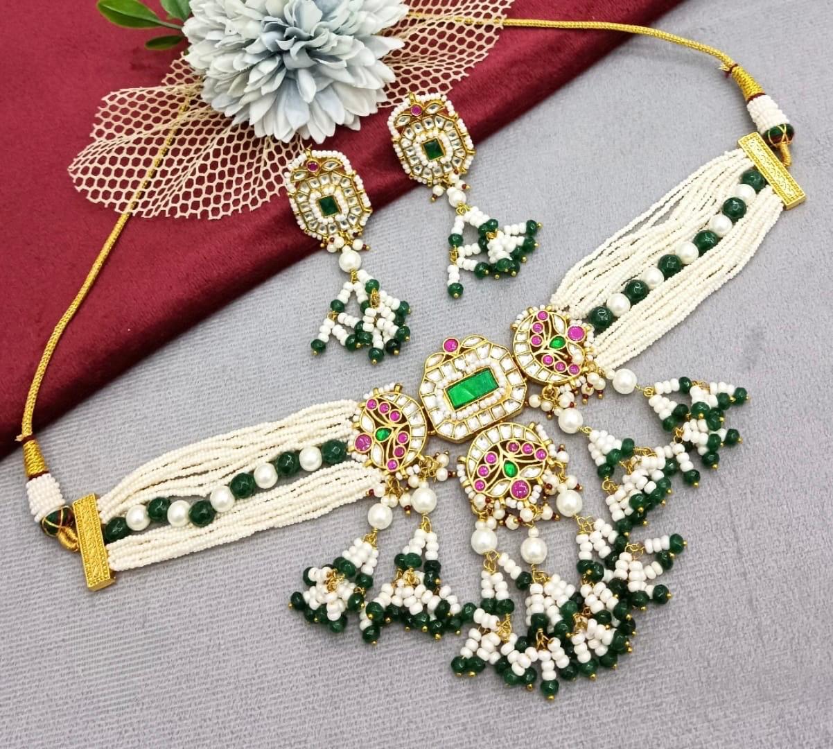 Multi Stone And Beading Choker With Paachi Kundan