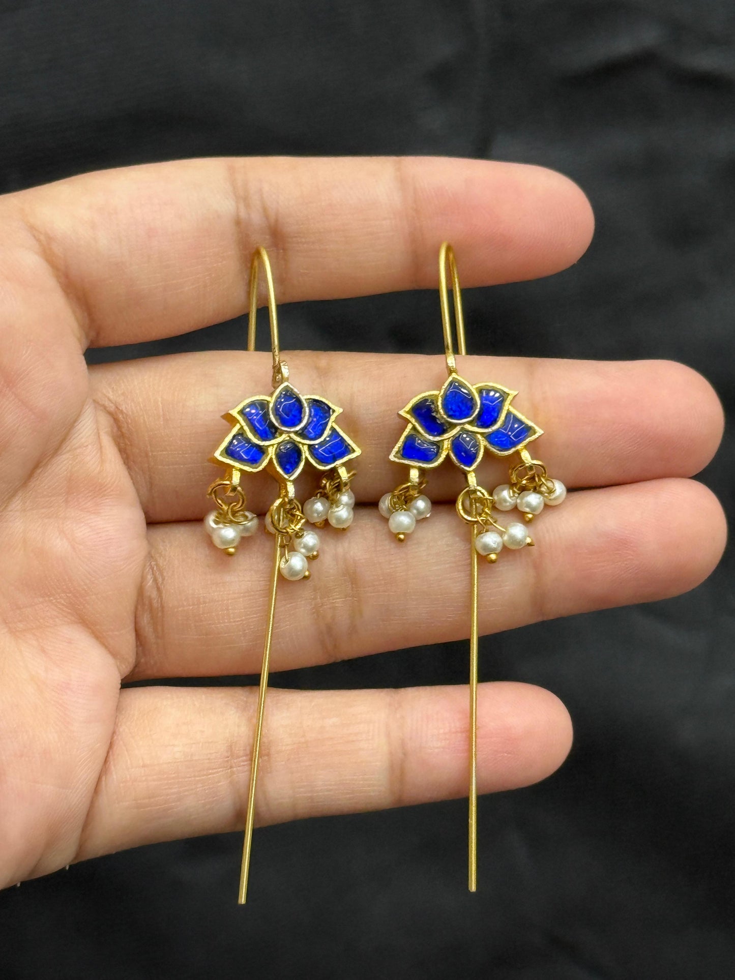 Traditional Lotus Motiff Blue Earcuff
