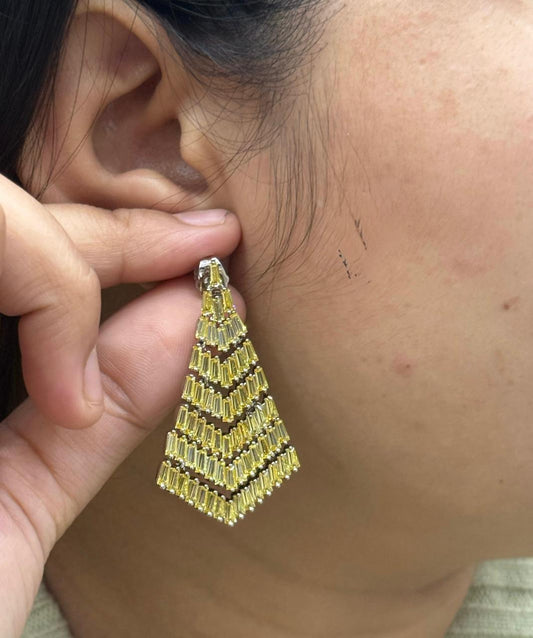 Bugget AD Earring