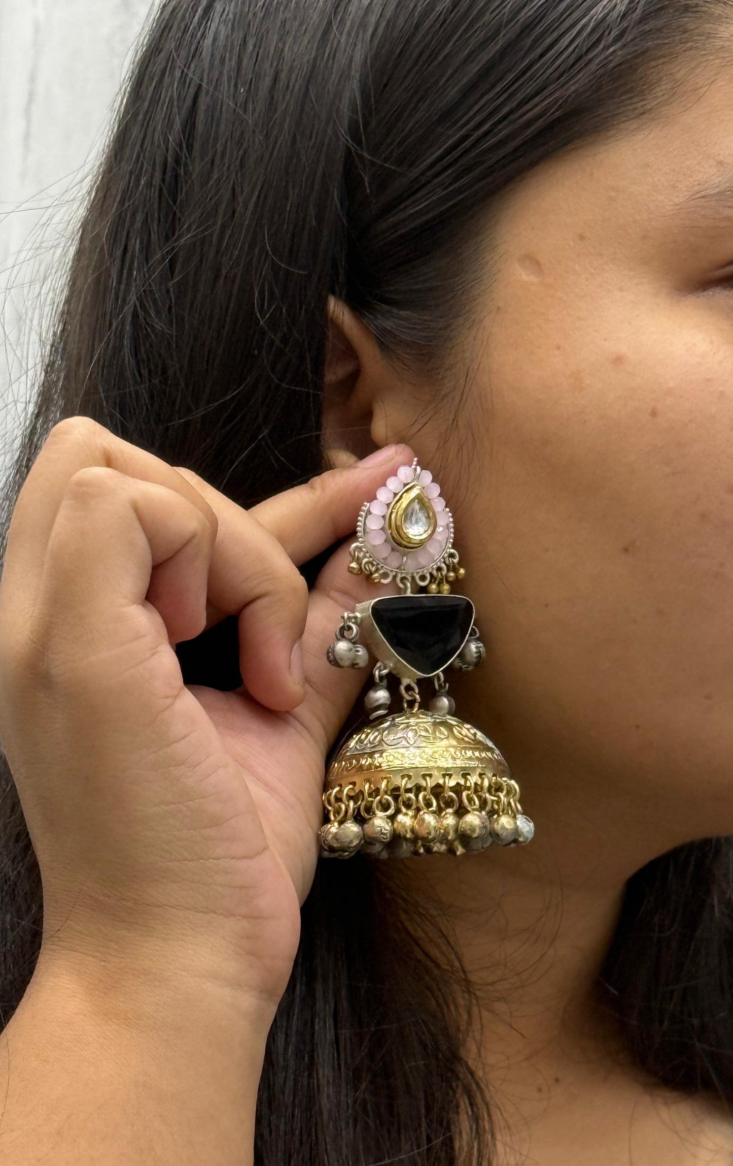 Ethnic Black Stone Kundan Jhumka Earrings in Antique Gold