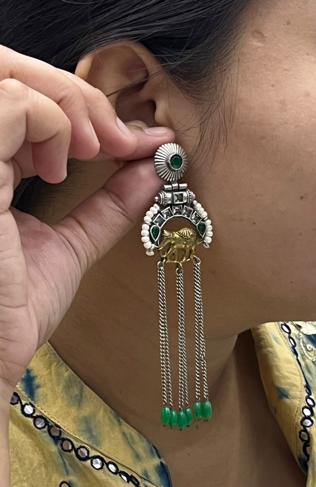 Wridhi Silver look alike earring with elephant in Emerald green For Women