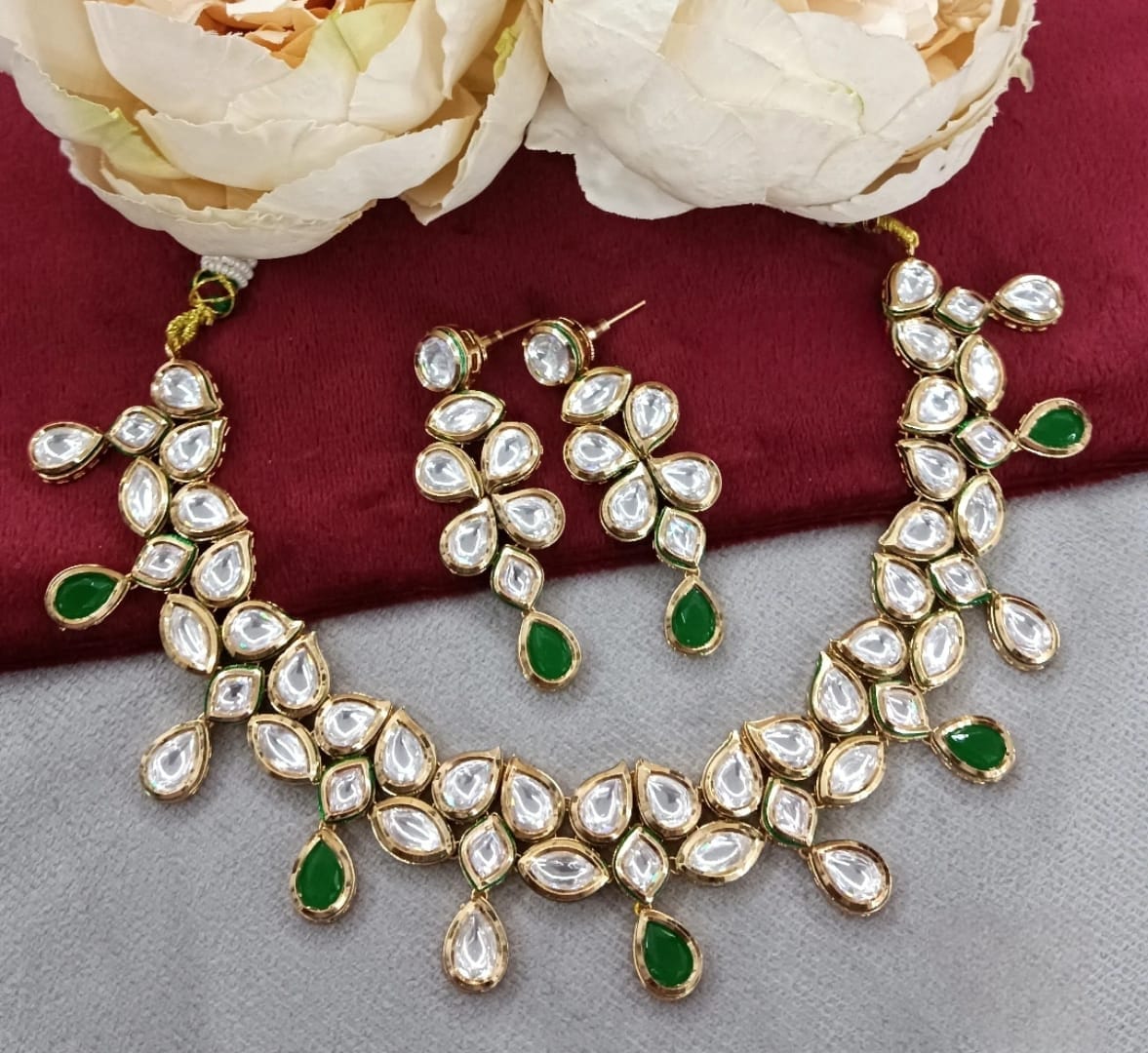 Meenakari Beautiful Kundan Necklace in green for woman