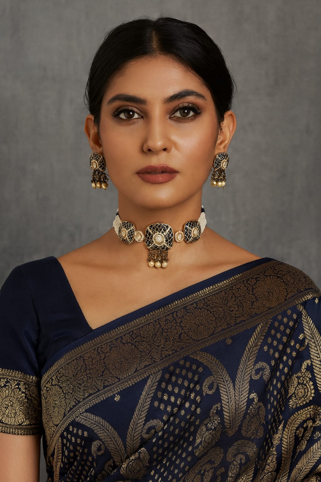 Carving Kundan Choker for woman