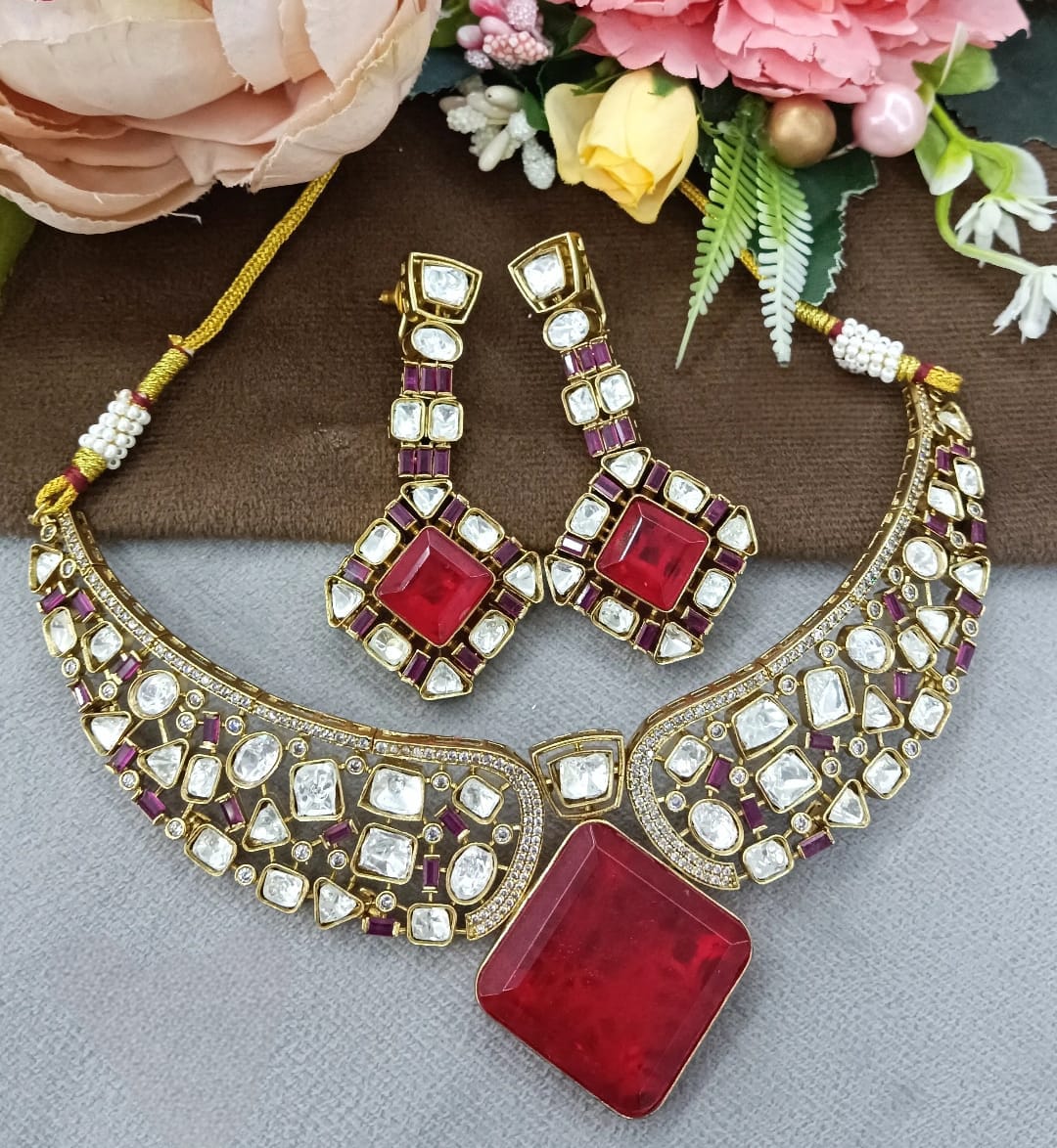 Kundan With Doublet Stone Hasli In Red For Women