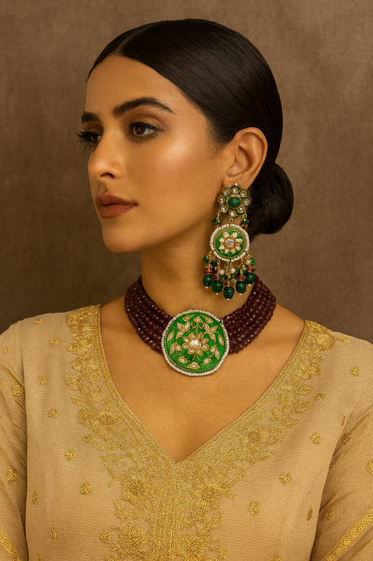 Meenkari Kundan Chkoker With Side Beading in Maroon For Women