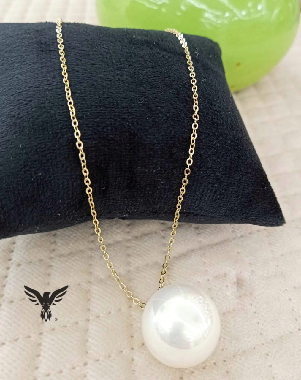 Vanshika jewels white Pearl  pendent with chain.