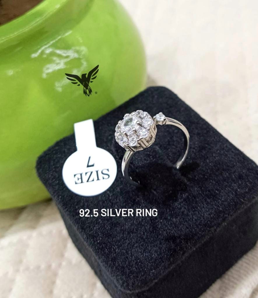 Revolving  92.5 sterling silver hallmarked ring