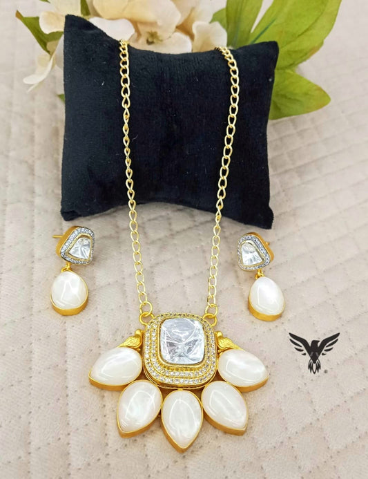 Aadrika Floral Duzy Necklace Set With Studs In White For Women