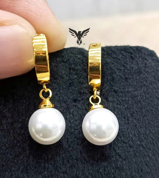 HOOP IN GOLD POLISH WITH PEARL EARRING