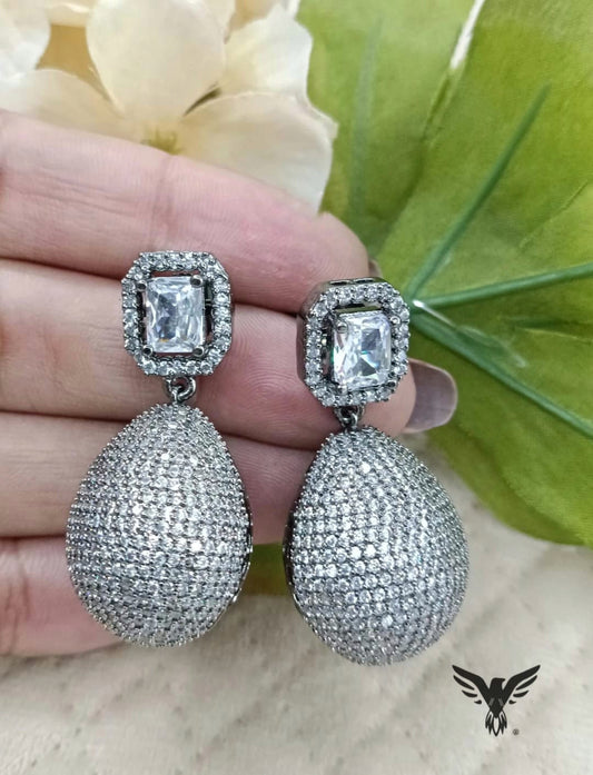 Invisible setting Shimmering  Earrings for women