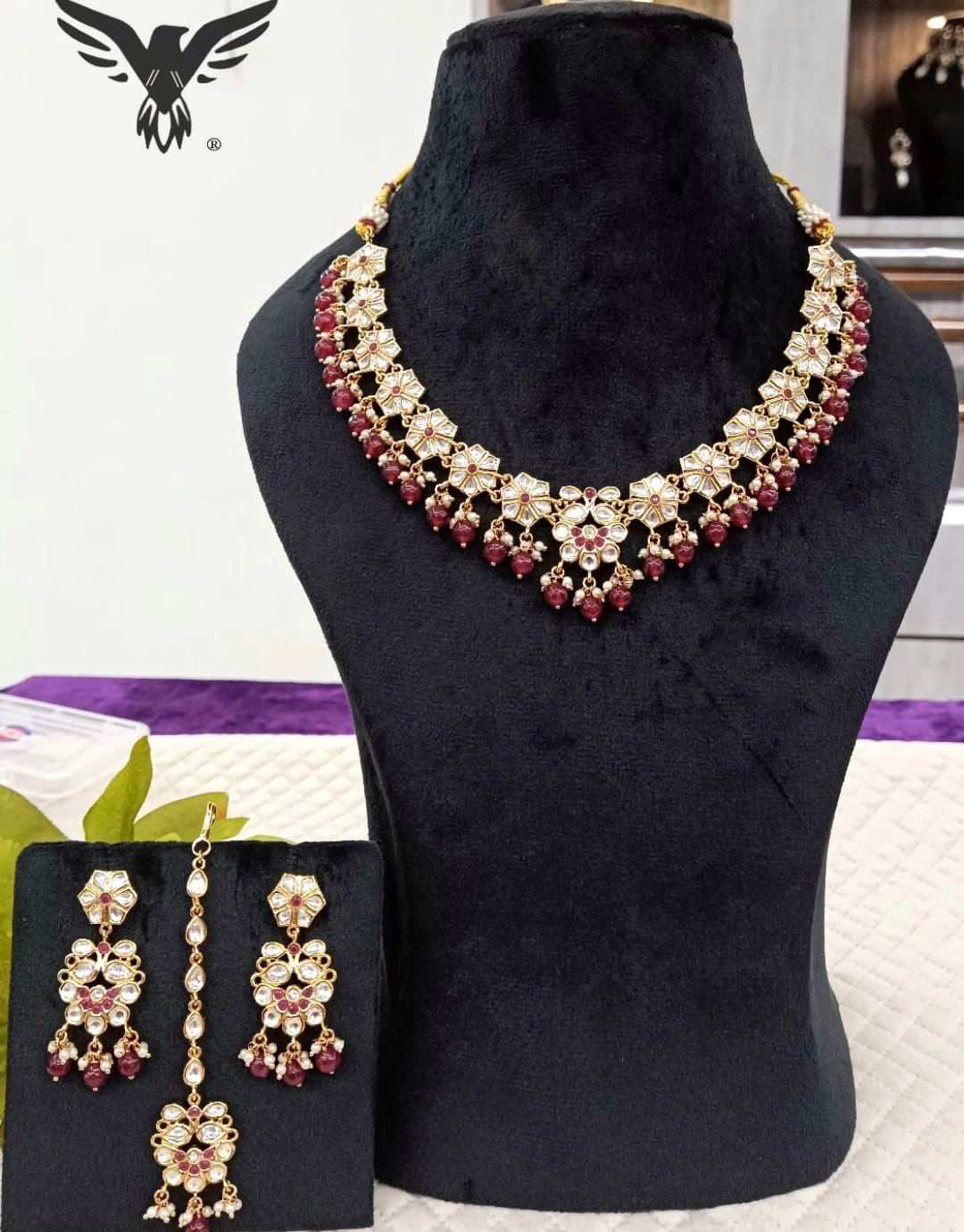 Paahi Kundan Jewellery Set In Red For Women