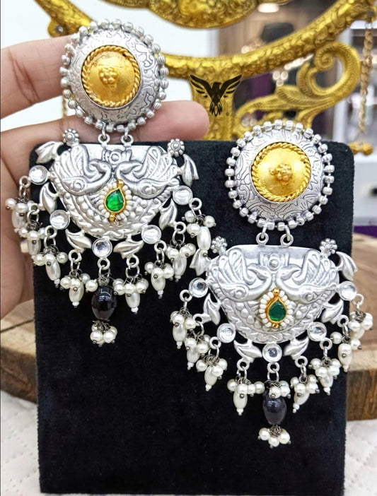 Emma Real Silver Look Alike Emerald Kundan Earings For Women