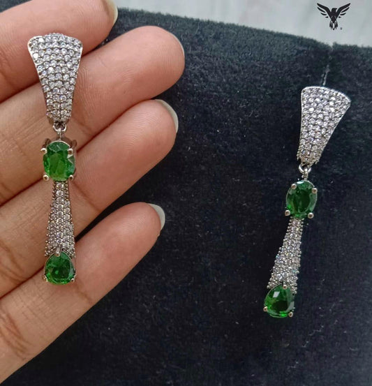 Misha Diamond Earings In Emerald For Women