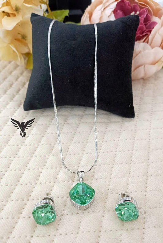 Moni Emerald Diamond Stone Pendant Set For Women With Chain