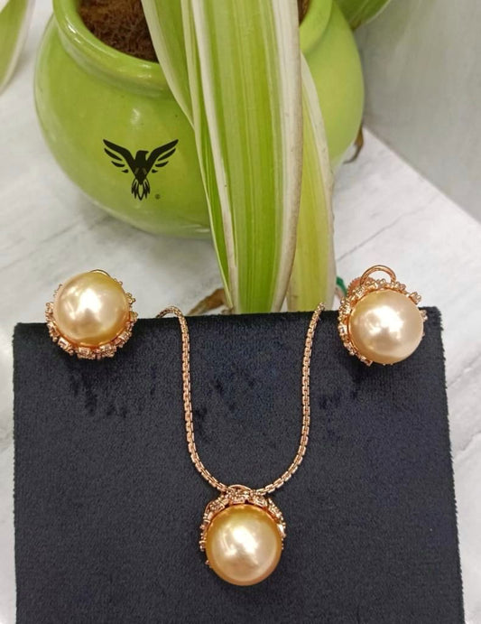 Methili Rose Gold Pearl Pendant Set For Women