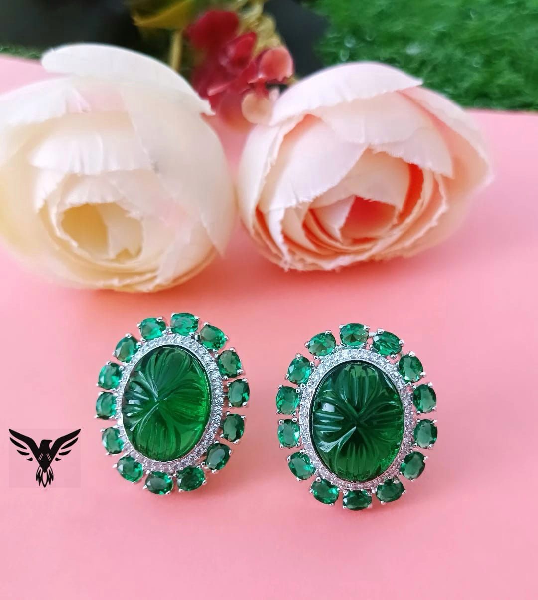 Nima Carv Stone Earings In Emerald For Women