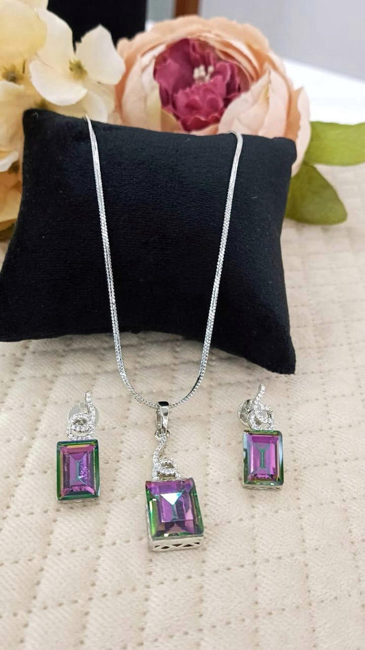 Anuv Pendent Set In Amethyst For Women