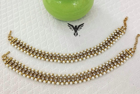 Ashnoor Traditional Punjabi Anklets In Kundan And Beads For Women
