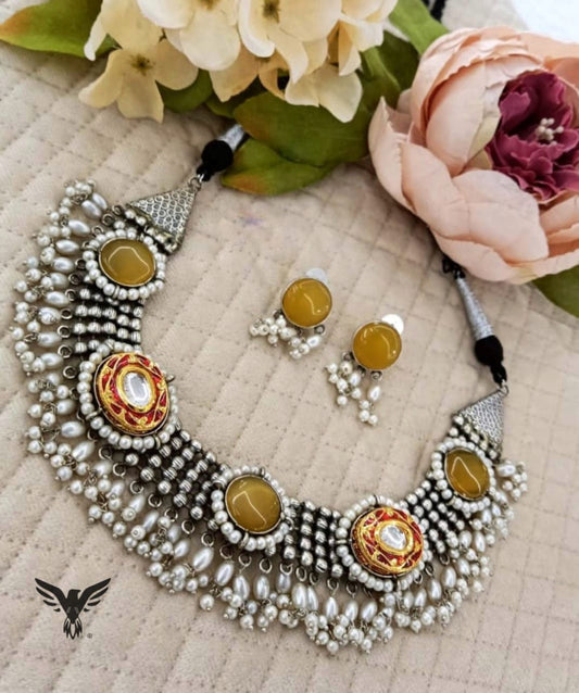 Layla round yellow necklace For Women