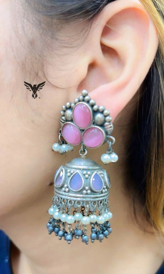 Avneet Silver Look Alike Jhumkis In Pink Stone For Women