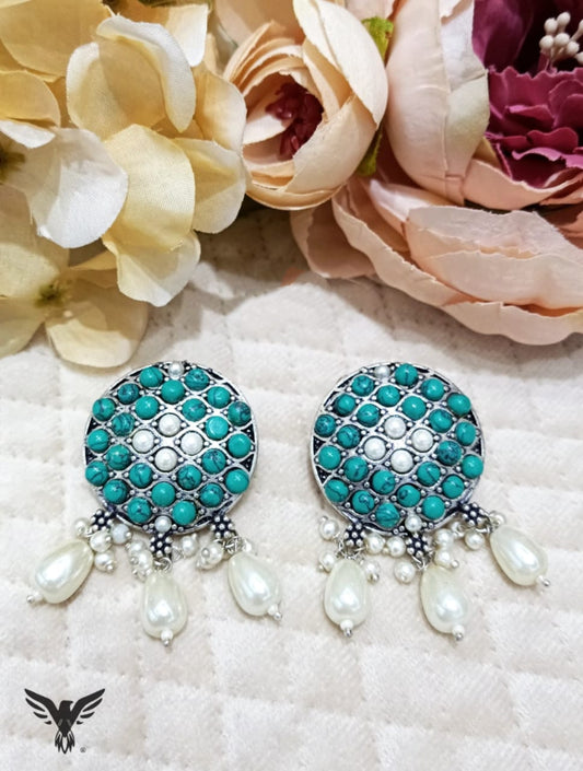 Harini turquiose silver look alike earring with hanging pearl drops