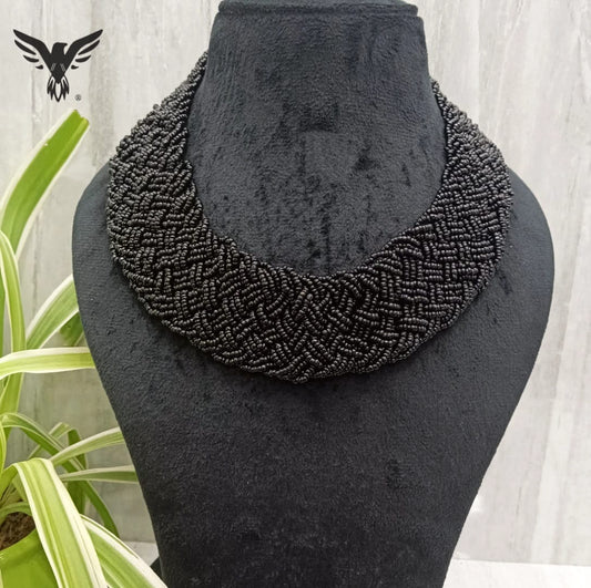 Aahaana black broad necklace set in silver look alike for women