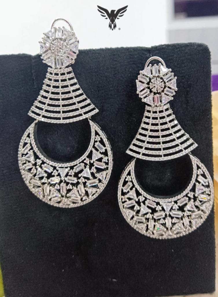 Aakriti Diamond Earings In silver For Women