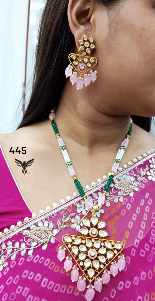 Mansheel Kundan Mala Necklace In Pink For Women