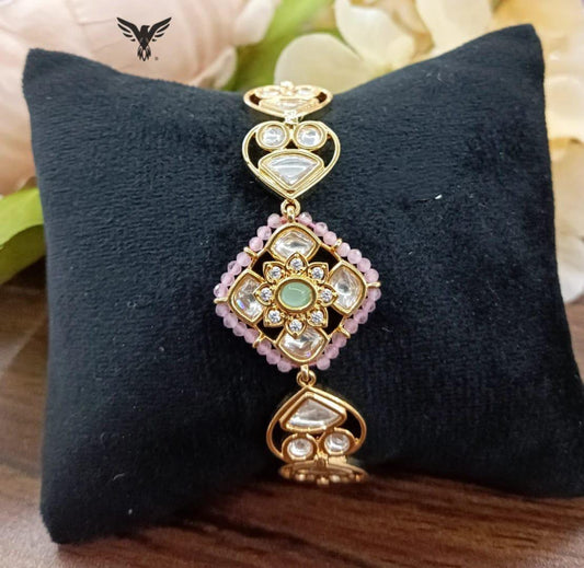 Zarna kundan Adjustable Bracelets Gold plated In Pink for women