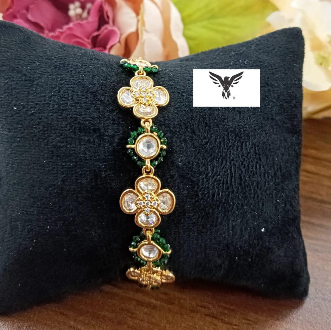 Anvi Floral kundan Adjustable Bracelets Gold plated in Emerald green for women