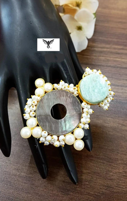 Pearl with duzy stone ring for women