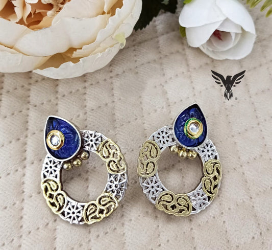 Round silver look alike Dual tone earrings in Blue for women